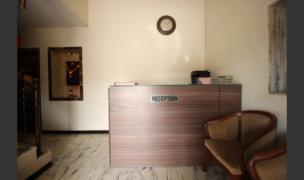 Hotel Q Deck Bombay Extérieur photo